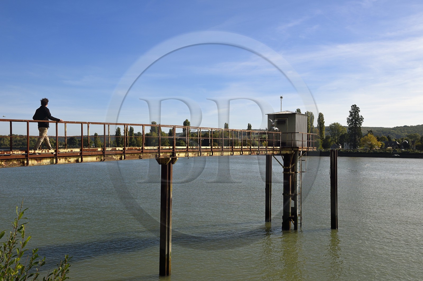 France, Seine-Maritime (76), Parc naturel régional des Boucles de la Seine normande, Le Bas Mauny, marégraphe du Val des Leux sur la Seine
