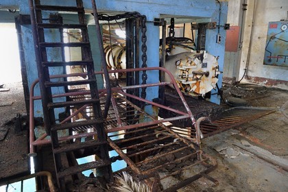 France, Var (83), Toulon, le mole des torpilles à la pointe de Pipady au coeur de la rade en attente de sa rehabilitation
