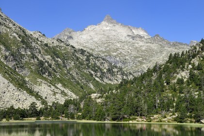France, Hautes Pyrenees, Saint Lary Soulan, Neouvielle National Nature Reserve, Neouvielle lakes hike, Les Laquettes small lakes