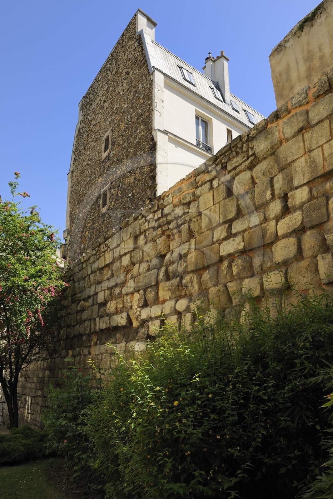 France, Paris (75), l’enceinte de Philippe Auguste entre la rue Clovis et Descartes