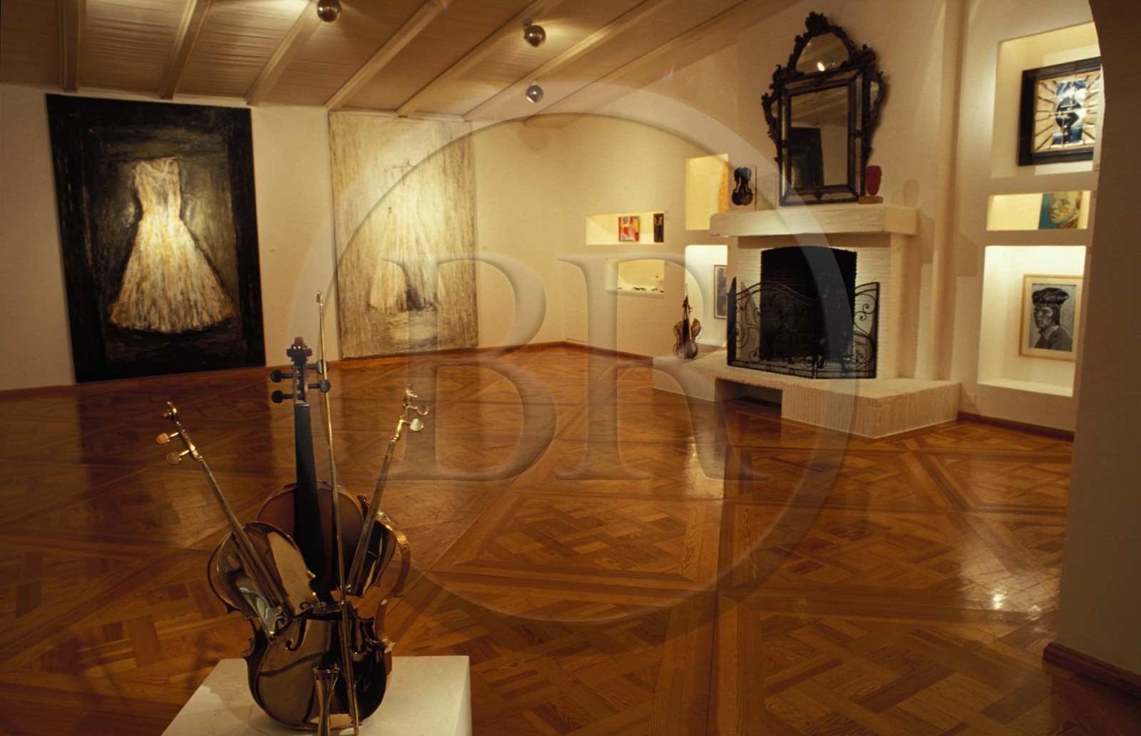 Suisse, région de Bern (Oberland Bernois), Saanenland, Gstaad, galerie d'art contemporain Saqqârah