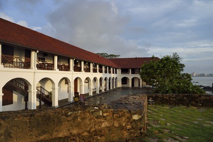 Sri Lanka, Province du Sud, Fort de Galle, classé Patrimoine Mondial de l'UNESCO, ancien hôpital hollandais transformé en un centre commercial et de restauration