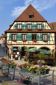 France, Bas-Rhin (67), Barr, Place de l'Hotel de ville, restaurant Le Brochet