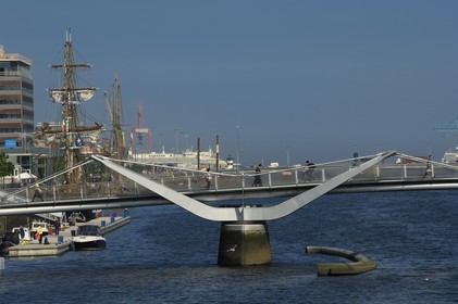 Irlande, Comté de Dublin, Dublin, Sean O'Casey Bridge, par les architectes Brian O'Halloran & Associates, sur la River Liffey