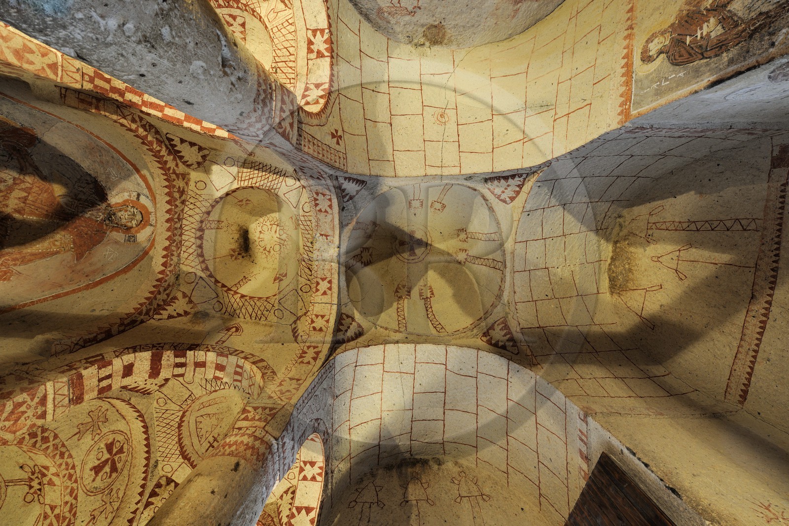 Turquie, Anatolie Centrale, province de Nevsehir, Cappadoce classée Patrimoine Mondial de l'UNESCO, Göreme, le musée en plein air, église troglodytique de Sainte-Barbe (Barbara Kilisesi)