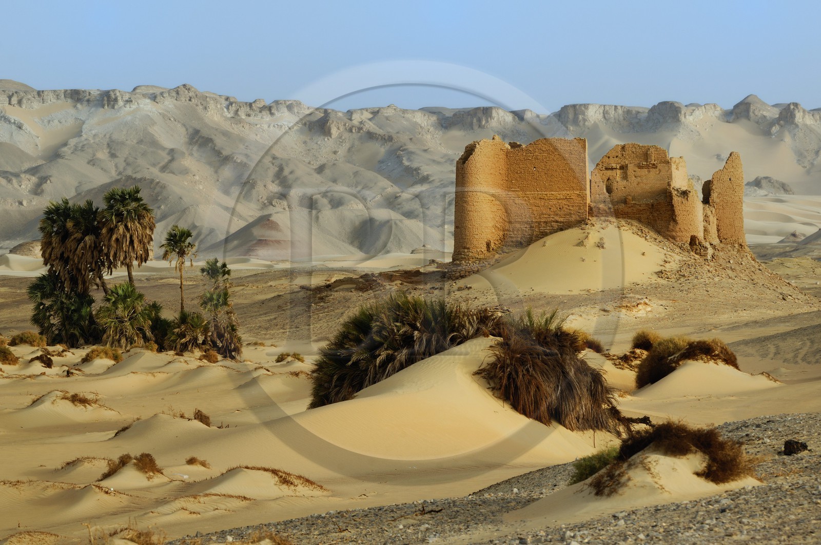 Egypte, désert libyque, forteresse de Ain el-Labakha à l' est de Kharga