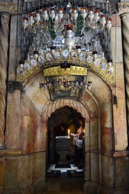 Israel, Jérusalem, ville sainte, vieille-ville classée Patrimoine Mondial de l'UNESCO, quartier chrétien, église du Saint Sépulcre, l'Édicule du Saint-Sépulcre qui abrite la Tombe de Jésus incluant la Chapelle de l’Ange