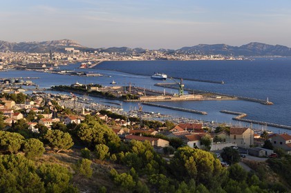 France, Bouches-du-Rhône (13), Marseille, Grand Port Maritime de Marseille ou GPMM, Bassins Est, port de plaisance de l'Estaque