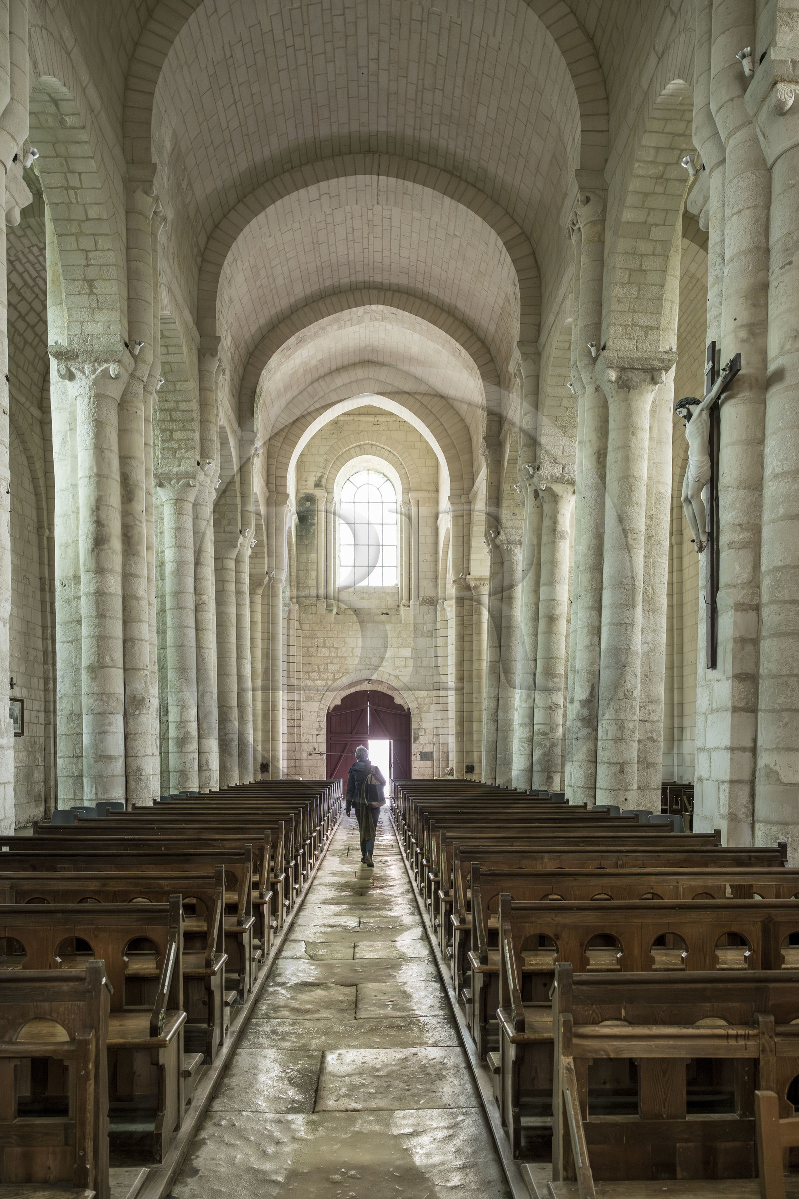 France, Vendée (85), Nieul-sur-l'Autise, Abbaye royale Saint-Vincent fondée en 1069, abrite la tombe d'Aénor de Châtelleraut mère d'Alienor d'Aquitaine, l'église abbatiale dont les murs s'écartent