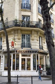 France, Paris (75), Patisserie Boulangerie Boris Lumé dans la rue Caulaincourt