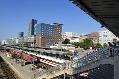 Germany, Baden-Wurttemberg, Freiburg im Breisgau, Central Station and solar tower