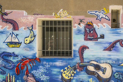 France, Hérault (34), Sète, peinture murale hommage à Georges Brassens de l'artiste Zyarck dans la rue de Tunis