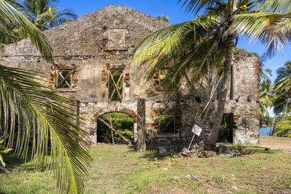 France, Guyane, Kourou, Iles du Salut, ruines de l'atelier des travaux sur l'Ile Royale