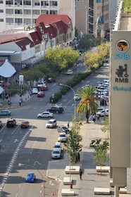 Namibie, région de Khomas, Windhoek, Independence Avenue et ses batiments de l'époque coloniale allemande