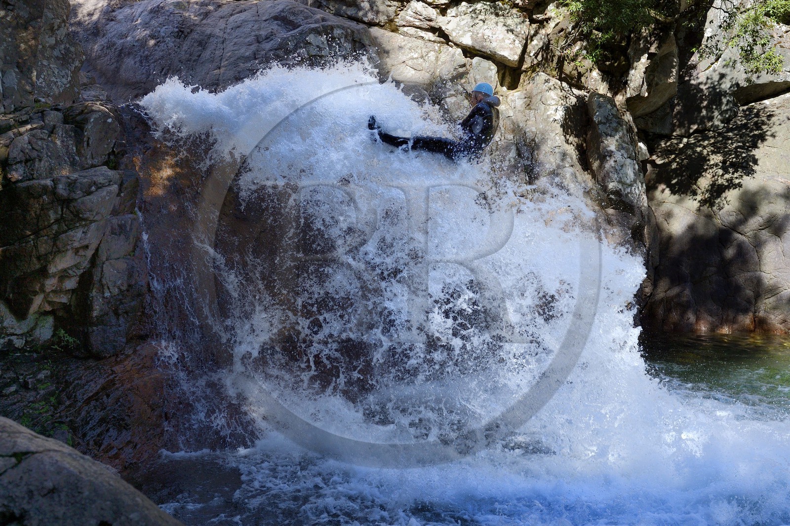 France, Corse du Sud, Alta Rocca, Bavella, canyoning in the stream of Polischellu