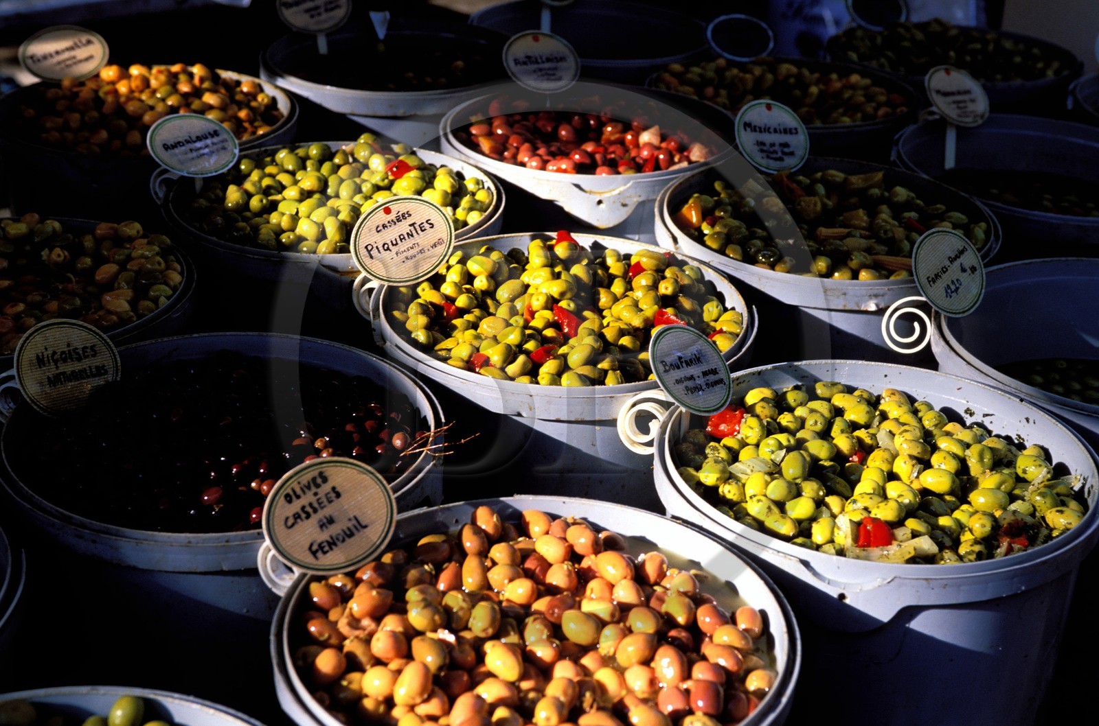 France, Haute-Garonne (31), Toulouse, produits du marché BIO autour de l' église Saint-Auban