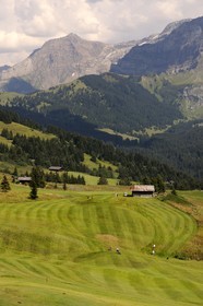 Switzerland, Canton of Vaud, Villars sur Ollon golf