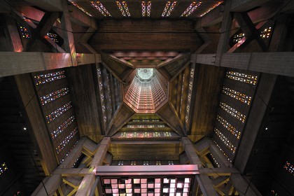 France, Seine-Maritime (76), Le Havre, Centre-ville reconstruit du Havre par Auguste Perret classé Patrimoine Mondial de l'UNESCO, Eglise Saint-Joseph, la tour-clocher vue de la nef