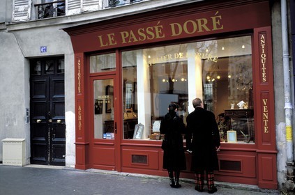 France, Paris (75), place du Docteur Félix Lobligeois (Village des Batignolles)