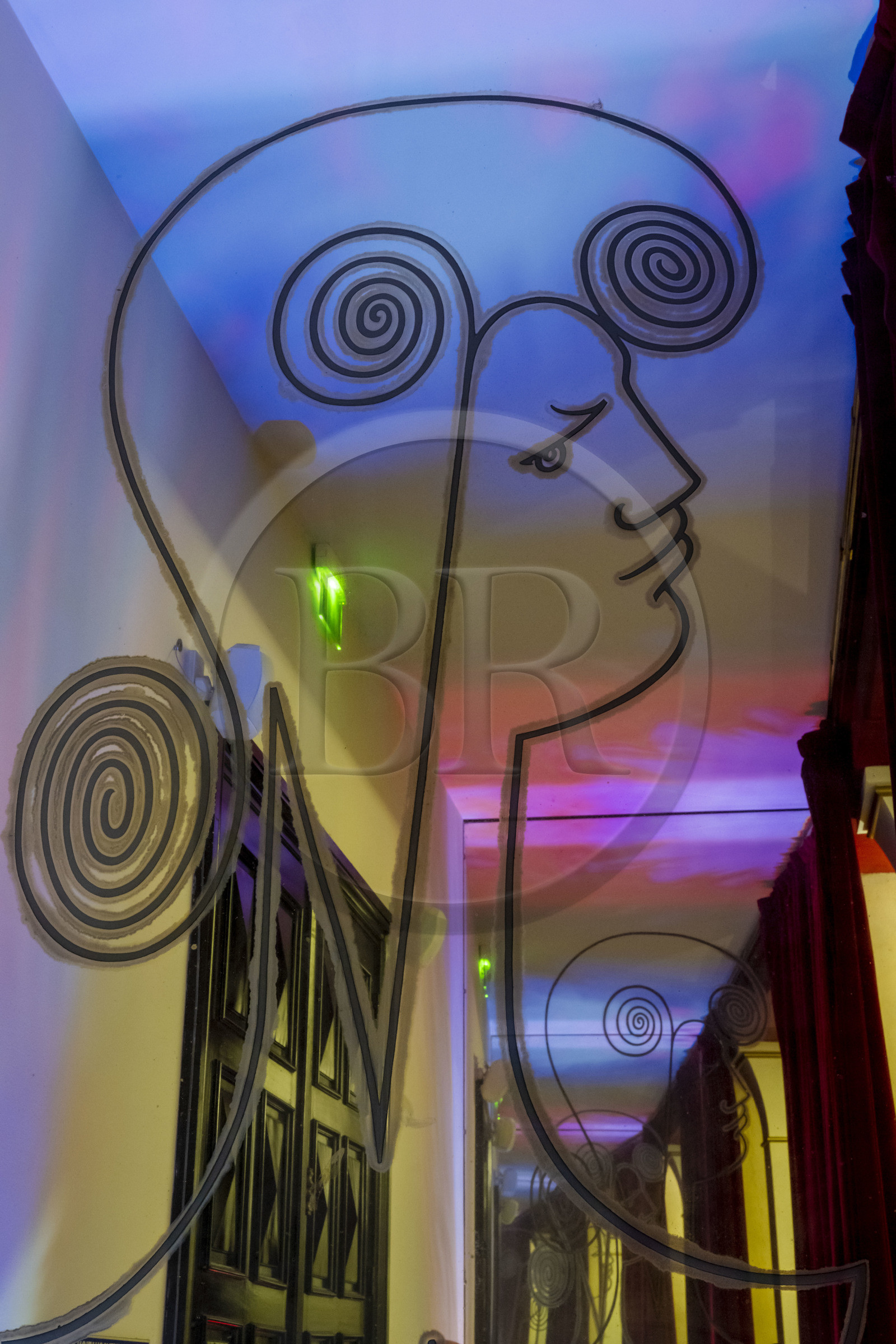 France, Alpes-Maritimes (06), Menton, l'Hotel de Ville, la salle des mariages entièrement décorée par Jean Cocteau en 1957, représentation de Marianne