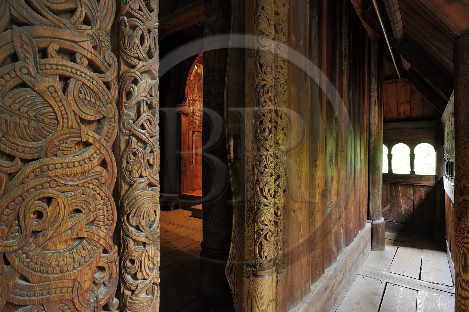 Norvège, Oslo, presqu'île de Bygdoy, musée du Folklore norvégien (Norsk Folkemuseum), l'église en bois debout de Gol