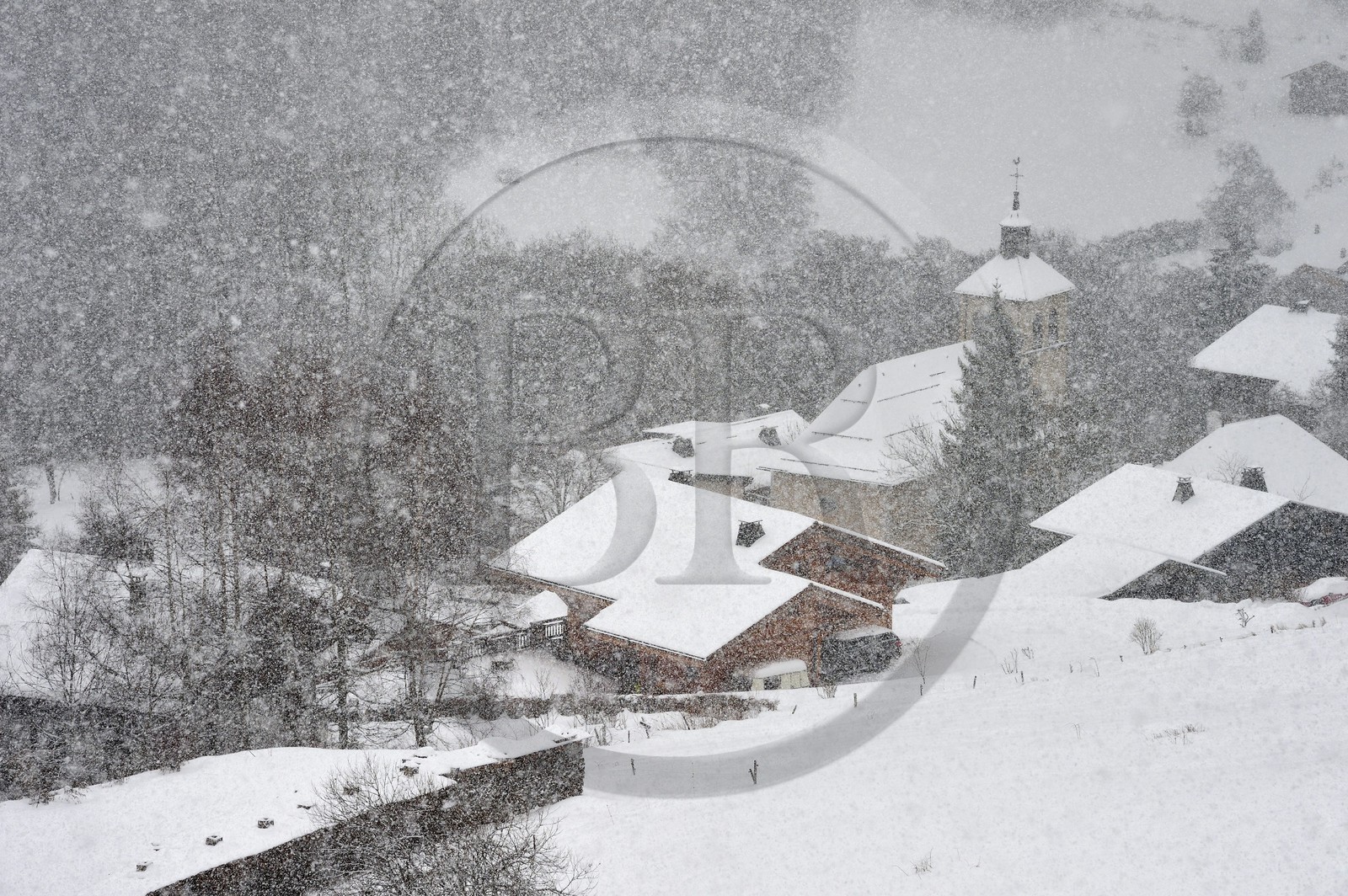 France, Haute-Savoie (74), station de ski Les Carroz d'Arâches, village d'Arâches-la-Frasse