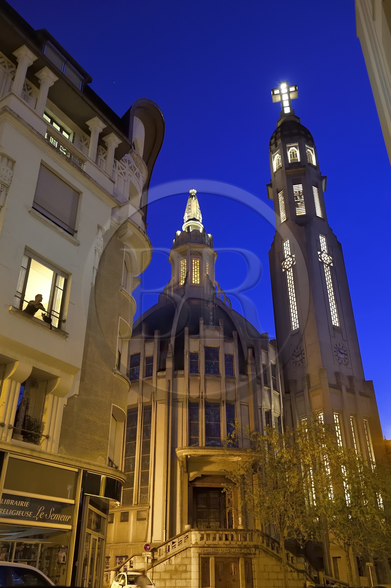 France, Allier (03), Vichy, église Notre-Dame-des-Malades et église Saint-Blaise de style art Déco par les architectes Antoine Chanet et Jean Lioger