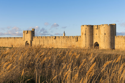 France, Gard (30), Aigues-Mortes, tours et remparts Sud