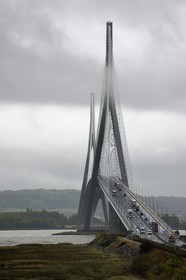France, Seine-Maritime (76), Réserve Naturelle de l'estuaire de la Seine et pont de Normandie sous les nuages