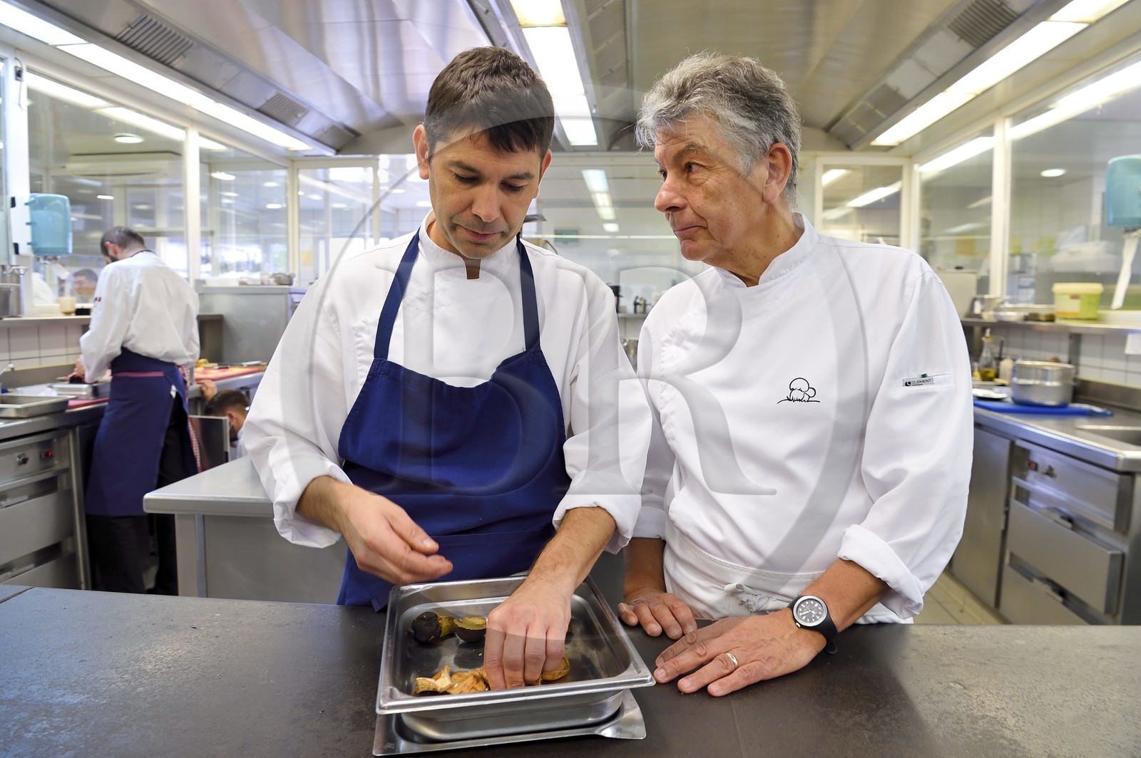 France, Haute-Loire (43), Saint-Bonnet-le-Froid, Restaurant 3 étoiles Régis et Jacques Marcon, Jacques (le fils) et Régis (le père) Marcon