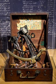 France, Var (83), Saint-Tropez, citadelle du XVIe siècle, musée d'Histoire maritime tropézienne, sextant d'Eugène Guérin
