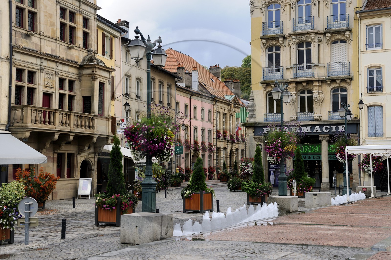 France, Vosges (88), Epinal, la place des Vosges