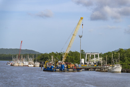 France, Guyane, Cayenne Matoury, port de pêche du Larivot situé sur la rive droite de la rivière de Cayenne