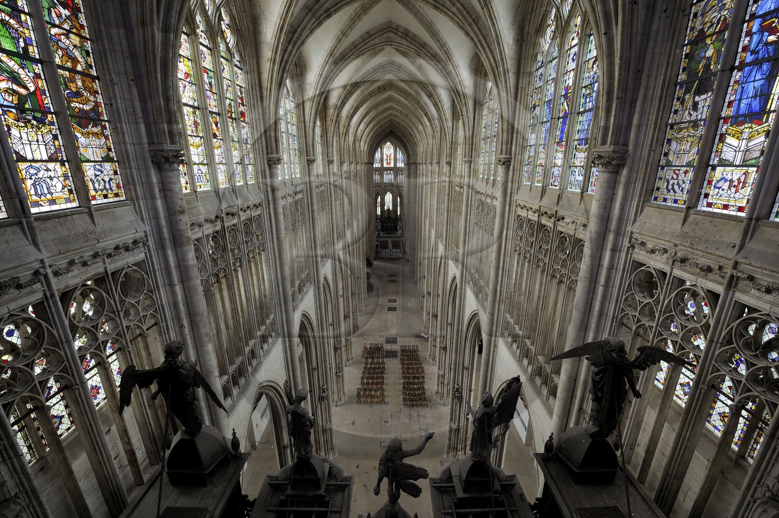 France, Seine-Maritime (76), Rouen, abbatiale Saint-Ouen (XIIème au XVème siècle) de style gothique rayonnant et flamboyant, la nef