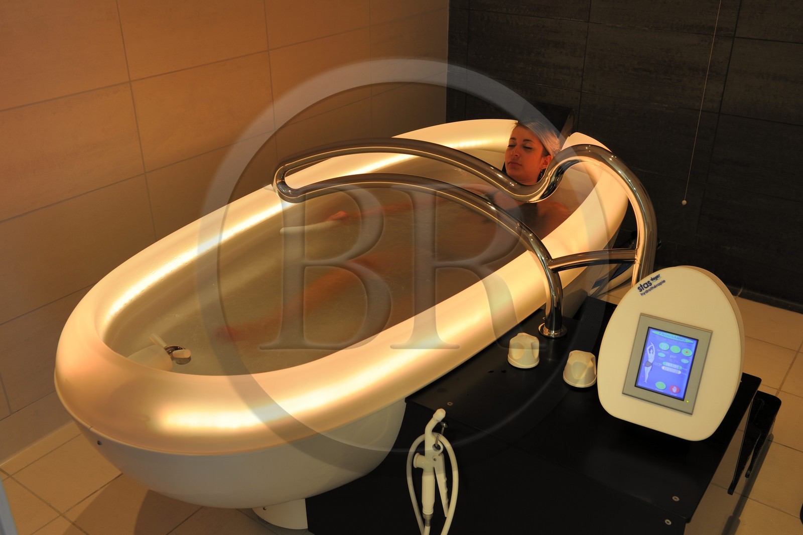 France, Vosges, Vittel Spa and health Resort, Vittel Thermal Spa, hydro massage bath