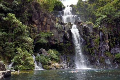 France, Ile de la Reunion, Saint-Paul, Saint-Gilles-les-Bains, cascade du bassin des Aigrettes