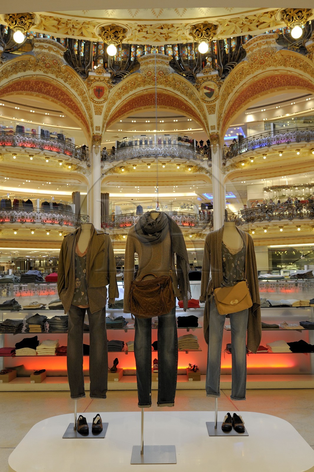 France, Paris (75), le grand magasin des Galeries Lafayette situé boulevard Haussmann