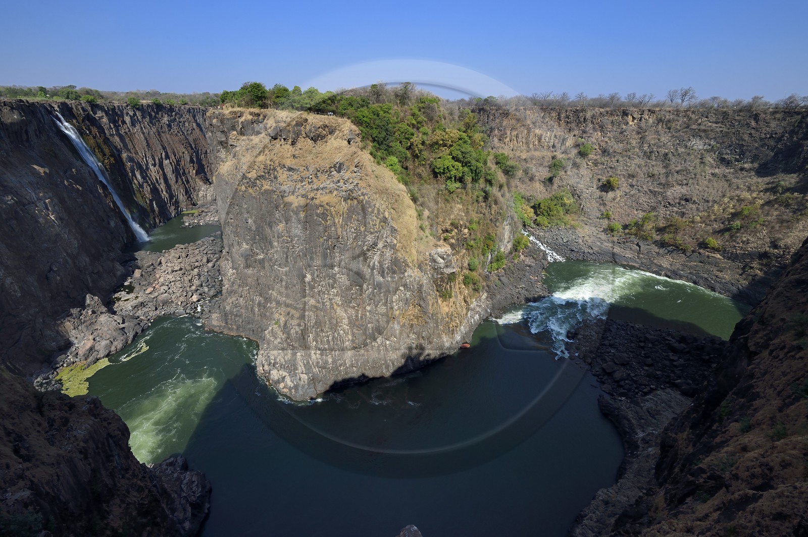 Zimbabwe, province de Matabeleland septentrional, fleuve Zambèze, les Chutes Victoria, classées Patrimoine Mondial de l'UNESCO