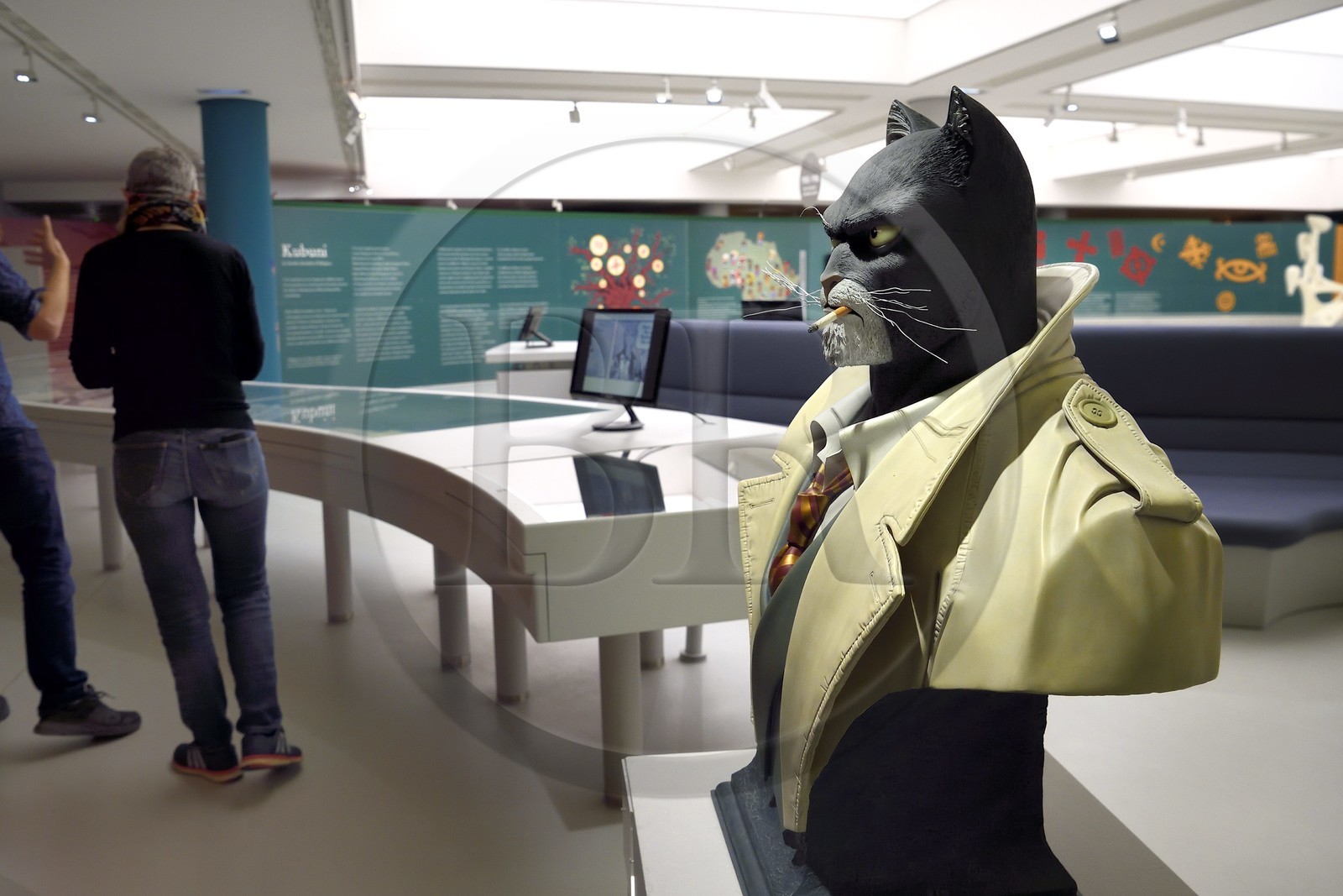 France, Charente (16), Angoulême, Cité internationale de la bande dessinée et de l’image (CIBDI), le musée de la BD dans les anciens chais Magélis, buste de John Blacksad du dessinateur Juan Guarnido