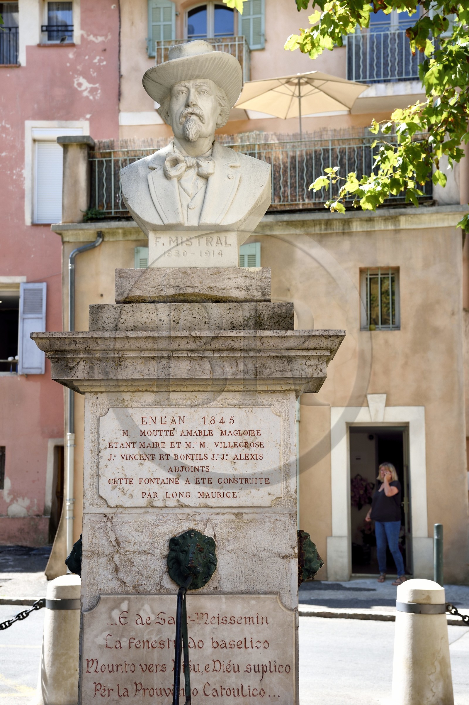 France, Var (83), Provence Verte, Saint-Maximin-la-Sainte-Baume, buste de Frédéric Mistral