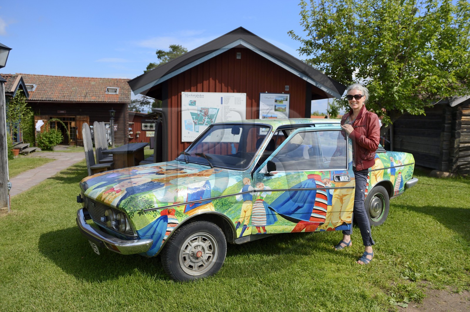 Sweden, Dalarna County, Leksand area, Tällberg, car painted in the colors of folk costumes