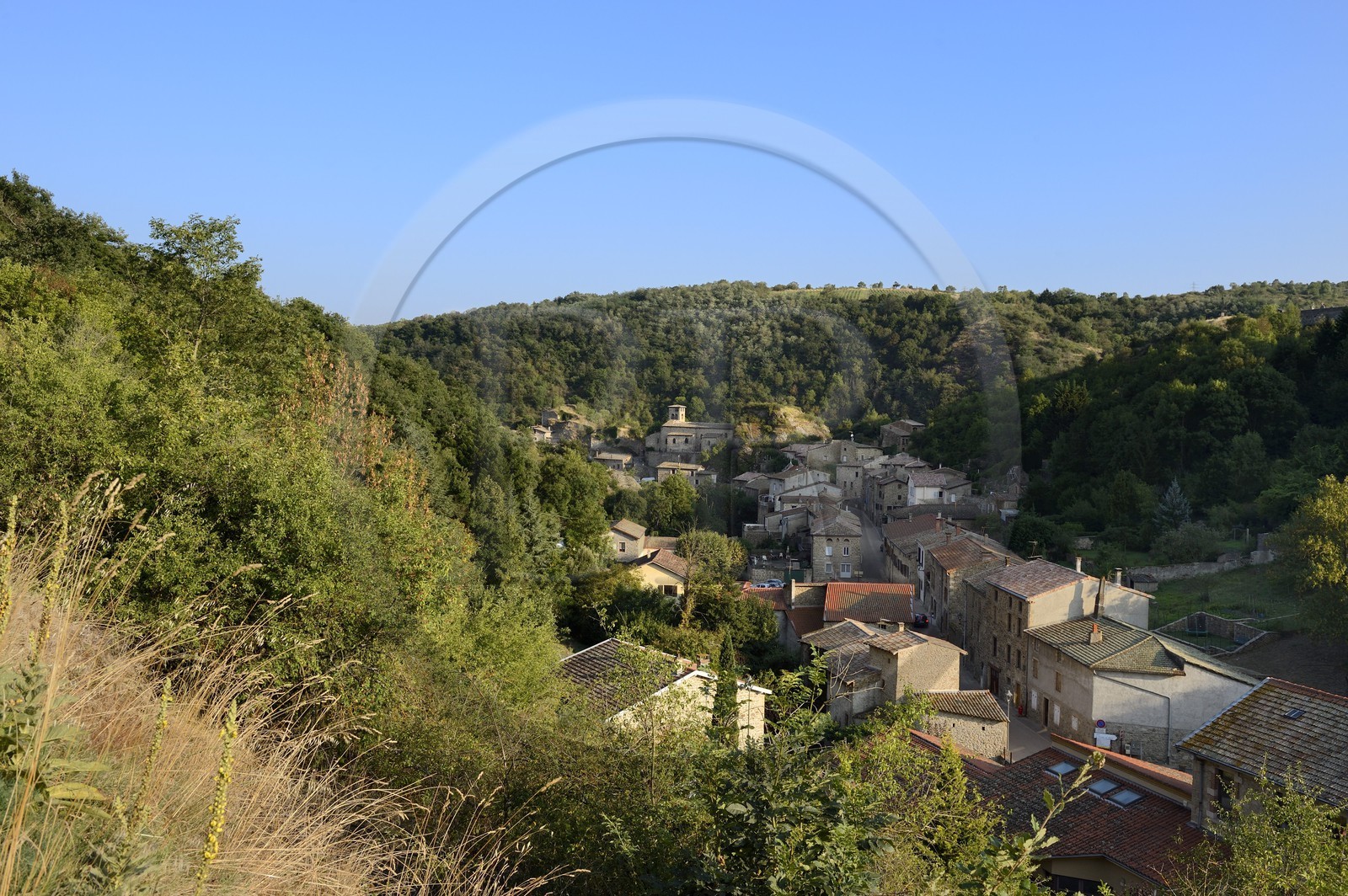 France, Loire, Parc Naturel Regional du Pilat (Natural Regional Park of Pilat), Malleval, medieval village hanging on a rocky outcrop overlooking the gorges of Batalon in the Pilat massif