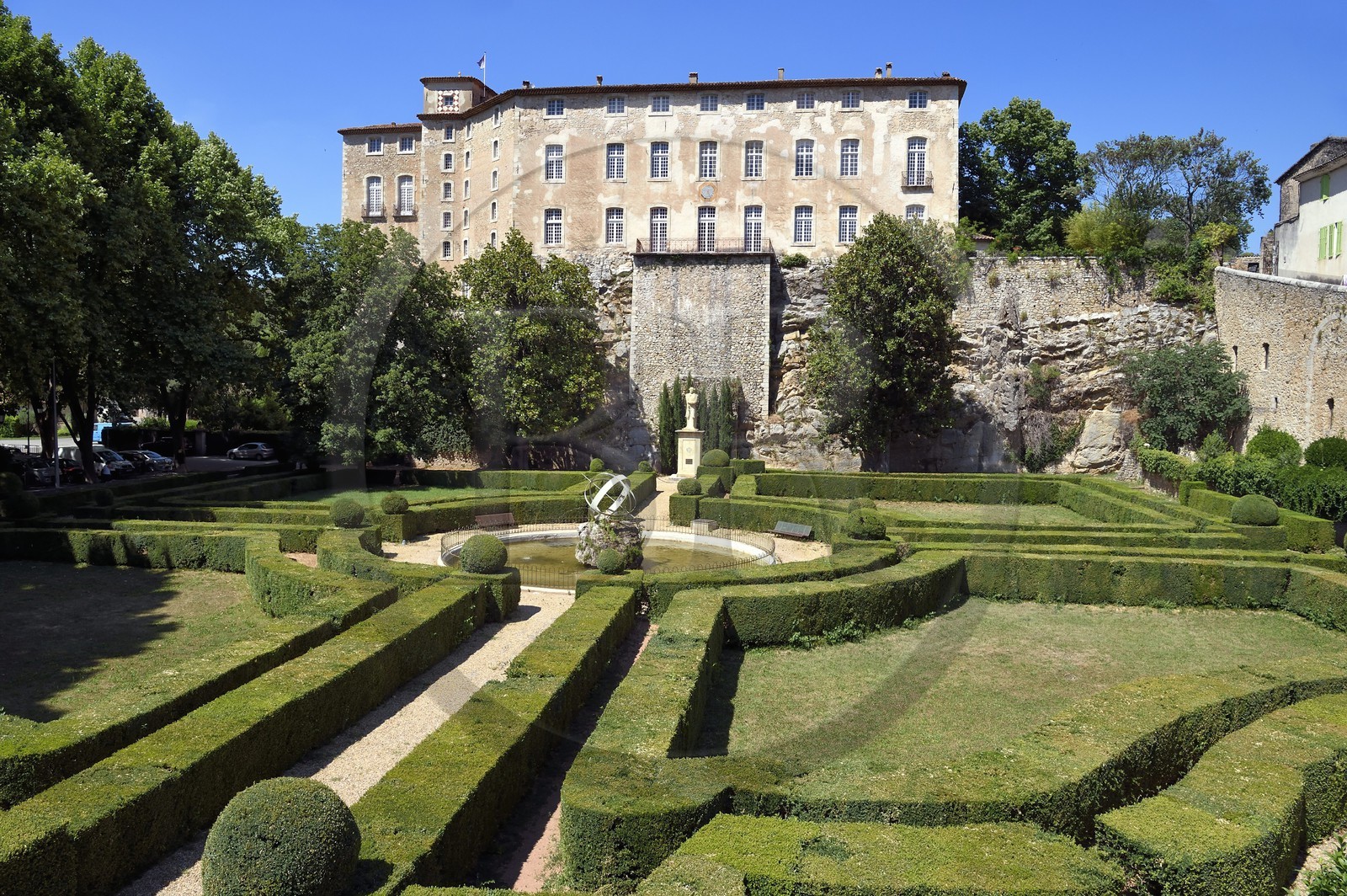 France, Var (83), Provence Verte, Entrecasteaux, le chateau