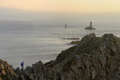 France, Finistere, Iroise Sea, Plogoff, Pointe du Raz, La Vieille Lighthouse