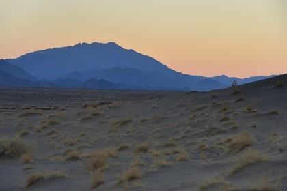 Iran, Province de Yazd, désert du Dasht-e Kavir, Moghestan, massif montagneux