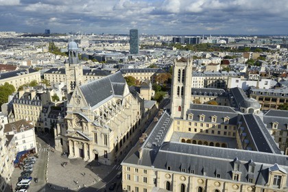 France, Paris (75), Quartier Latin, Tour Clovis du lycée Henri IV et église Saint-Étienne du Mont