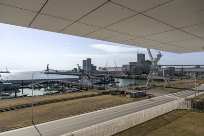 France, Charente-Maritime (17), La Rochelle, le Port Atlantique La Rochelle, port de commerce La Pallice