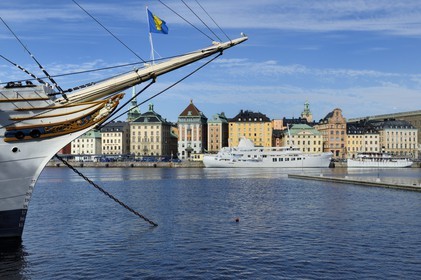Sweden, Stockholm, the old city on the island of Gamla stan (Gamala Stan Riddarholmen) seen from the island of Skeppsholmen