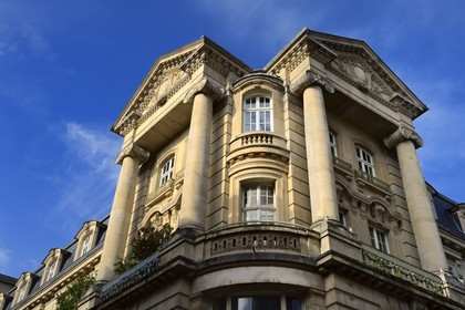 France, Moselle (57), Metz, ancien grand magasin appelé Palais de la soie construit par les Allemands au début du 20e siècle à l'angle de la rue du palais et En Nexirue, héberge aujourd'hui le cinema Ariel