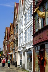 Norway, Hordaland County, Bergen, wooden houses in Bryggen District, listed as World Heritage by UNESCO, former trading post of the Hanseatic League